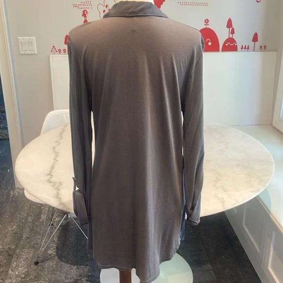 NWOT SPLENDID GRAY RAYON COTTON BLEND COLLARED L/S SHIRT. L - Picture 4 of 8